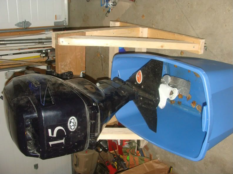 DIY Outboard motor stand pictures and plans